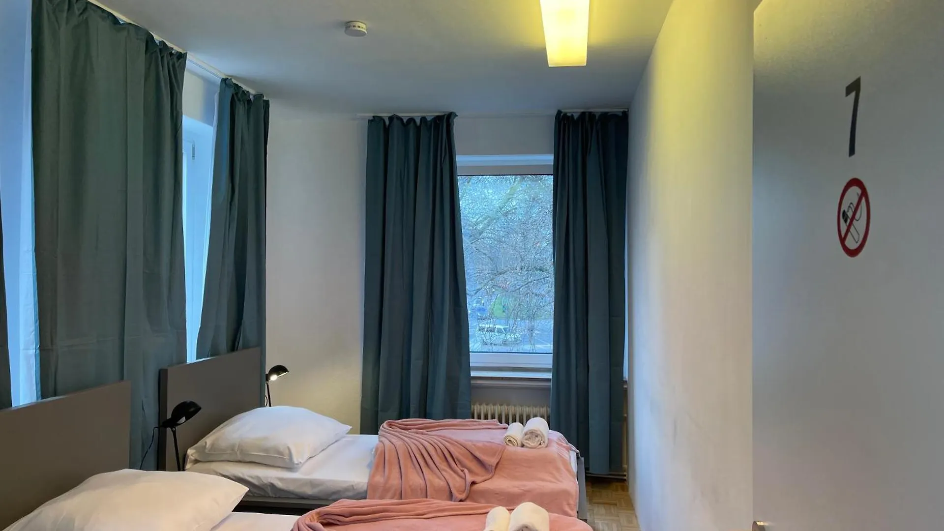 Shared Apartment At Heumarkt, City Center Köln Tyskland